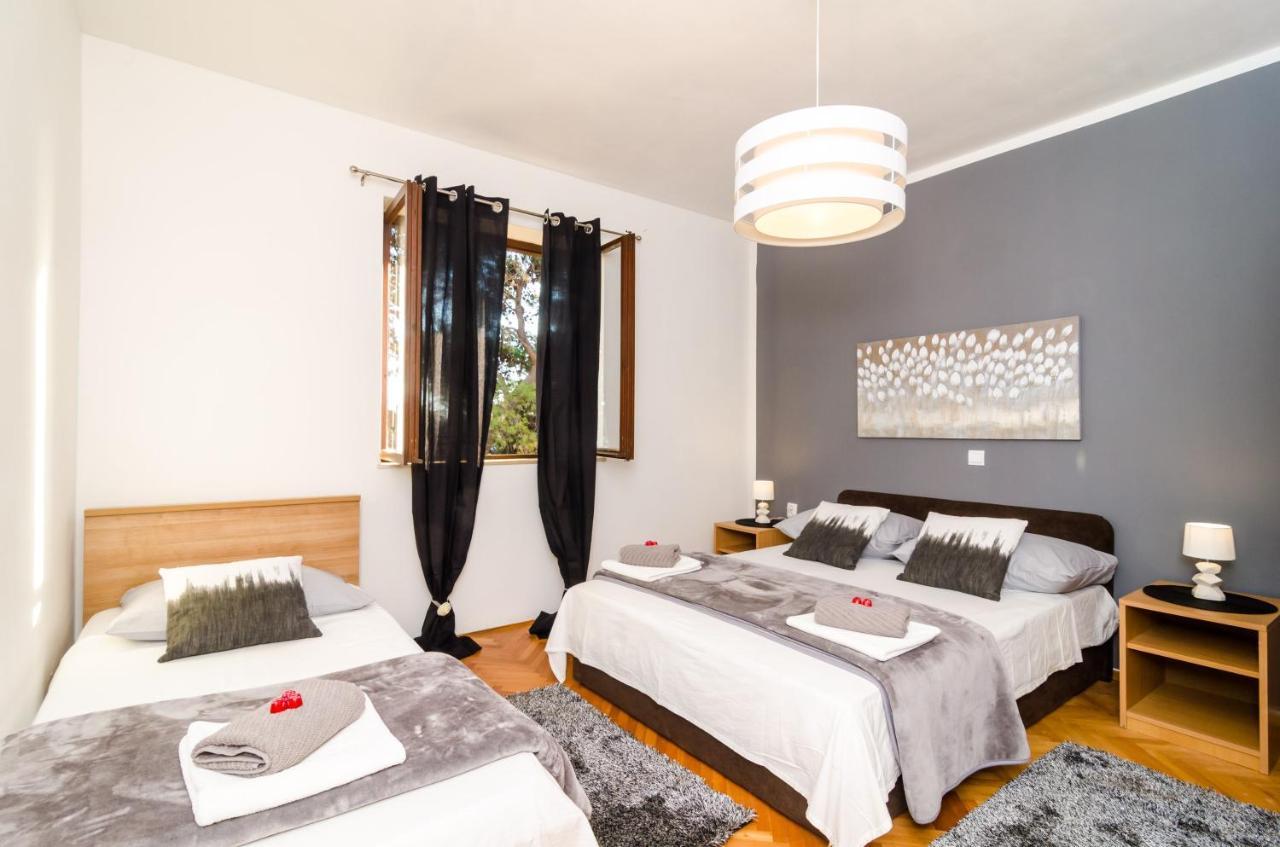 Apartment Eulalija ดูบรอฟนิก ภายนอก รูปภาพ